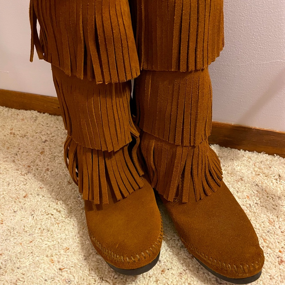 Minnetonka Fray Boots